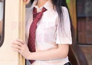 秀人网 - 穿黑丝的程程程，私拍风潮的反叛者？