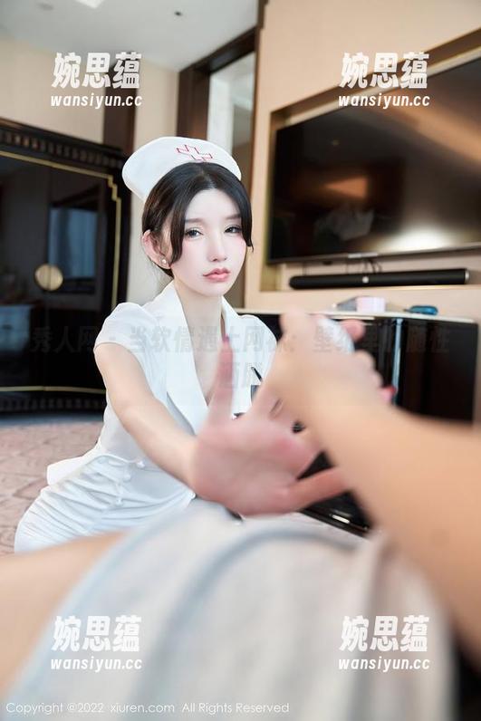 秀人网-软情 秀人网 - 当软情遇上网袜:壁纸里的随性洒脱