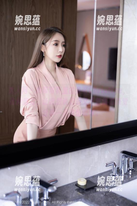秀人网-黄可Christine 秀人网 - 吊带写真里的黄可Christine,有种魔力,让我想说但是又不敢说的感觉,分享一下这份暧昧。
