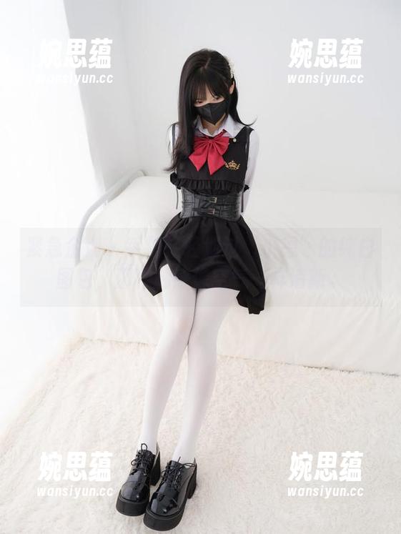 紧急企划 - 手指轻轻划过“小恩”的纯白图包，那种触感像空气一样清新。