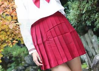 美媛馆 - 泳池与Barbie可儿的写真……哎呀，水都不够清澈来衬托她的美！
