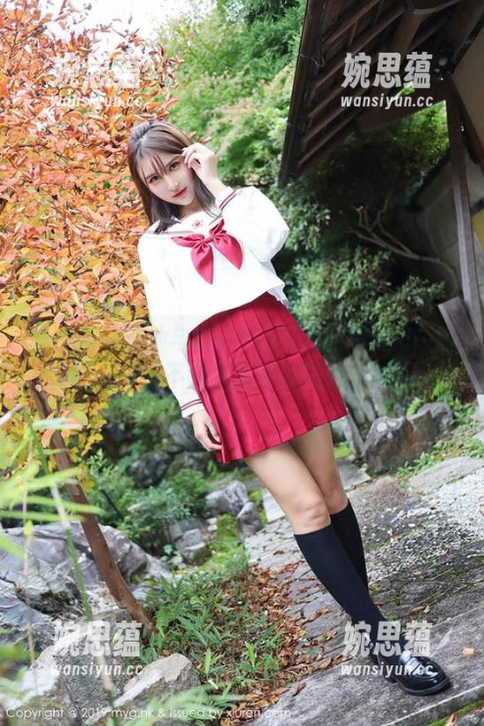 美媛馆-Barbie可儿 美媛馆 - 泳池与Barbie可儿的写真……哎呀,水都不够清澈来衬托她的美!