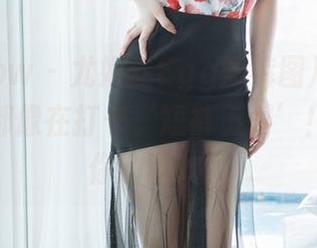 花漾show - 尤妮丝Egg短裤图片大赏：每一张都像在打卡‘短裤王国’！快分享你的喜欢！