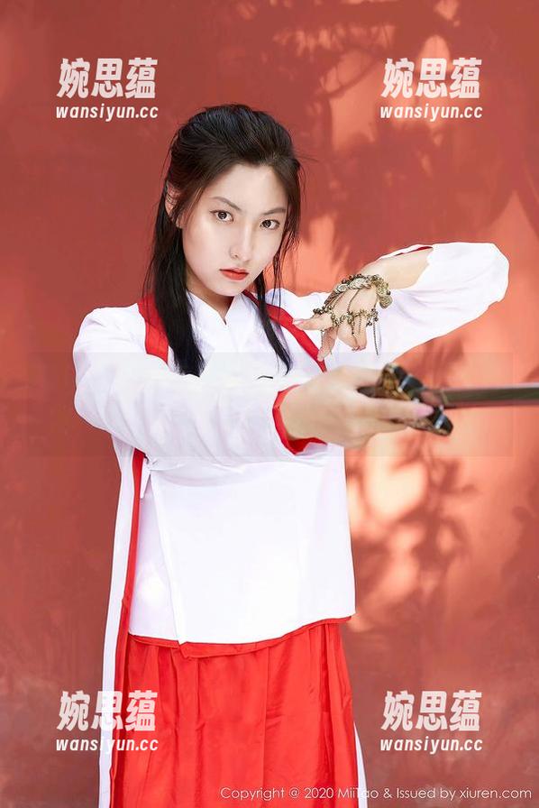 蜜桃社-陆萱萱Cecilia 蜜桃社 - 陆萱萱Cecilia精选:学姐的日常,洗手间刚出来的状态都能惊艳你!