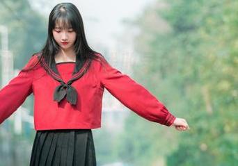 聚焦！西瓜少女在线收录的少女美图，清新又迷人。