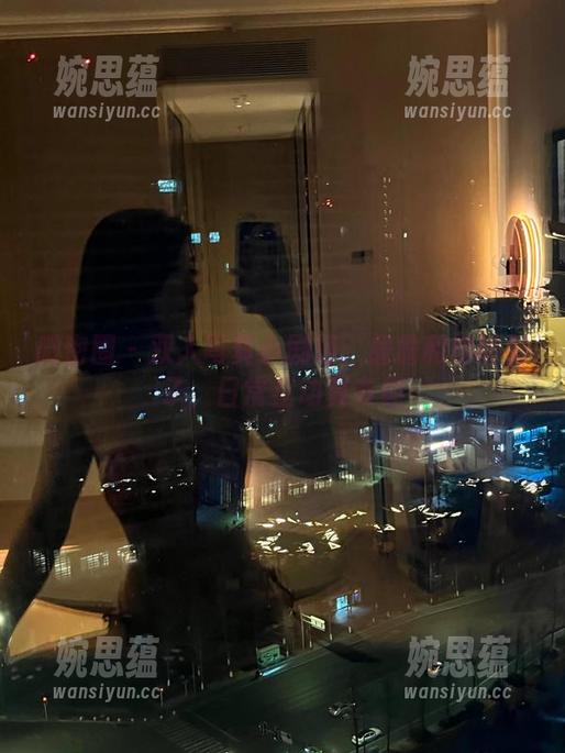 詹詹 微密圈 - 双人写真小剧场:詹詹和他的影子,日常互动真有趣