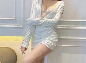 精选作品：过期米线线喵的连体衣女仆，工作的理由真多！