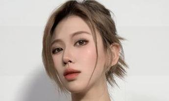 微密圈 - 美图有约，醇子小姨带来天使特供，下载后你也能轻松逆天！