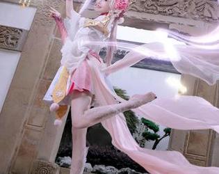 原图见证：露儿大魔王学姐的神仙气质，果然名不虚传，夸不完的那种！
