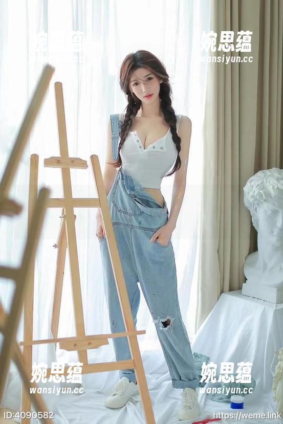 微密圈 - 黎允熙的居家写真：用我的闹钟叫醒我，结果拍出的还是睡衣照