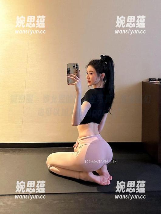 黎允熙 微密圈 - 黎允熙的裤里丝写真,难道我们也可以加入她的party?